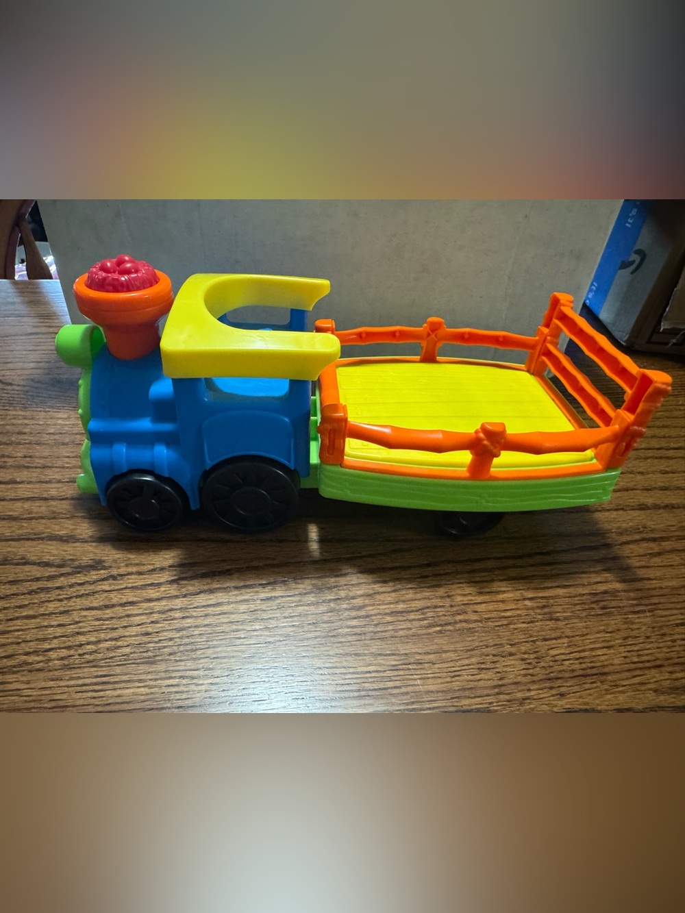 Fisher price little people Blue and Yellow Kids Toy Truck zoo